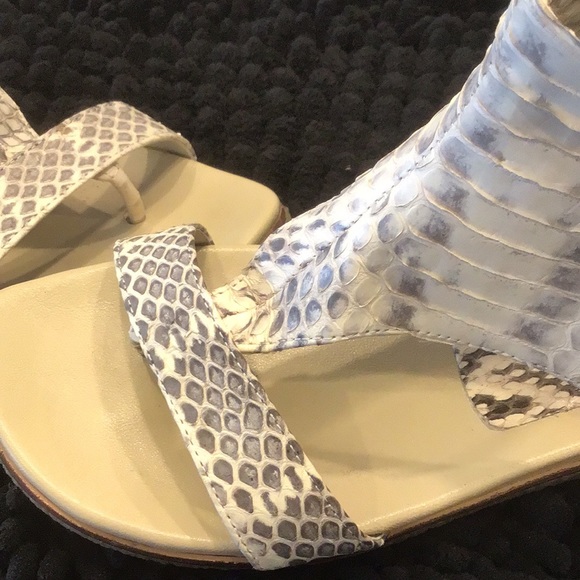 Donald j Pliner Python reptile bootie sandals size 7 - Picture 3 of 6